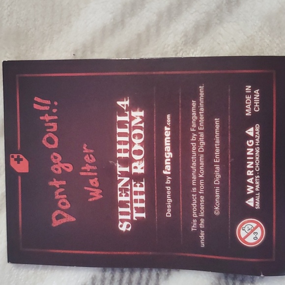 Silent Hill 4 enamel pin - Picture 4 of 4